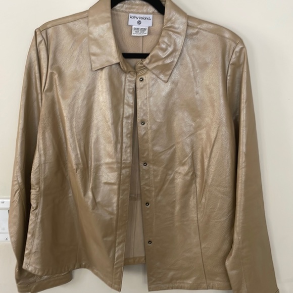 kathy ireland Jackets & Blazers - NWOT Kathy Ireland Gold genuine leather jacket-snaps closed